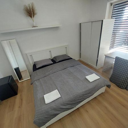 Rose Valley, Modern Studios & Apartments Ljubljana Extérieur photo