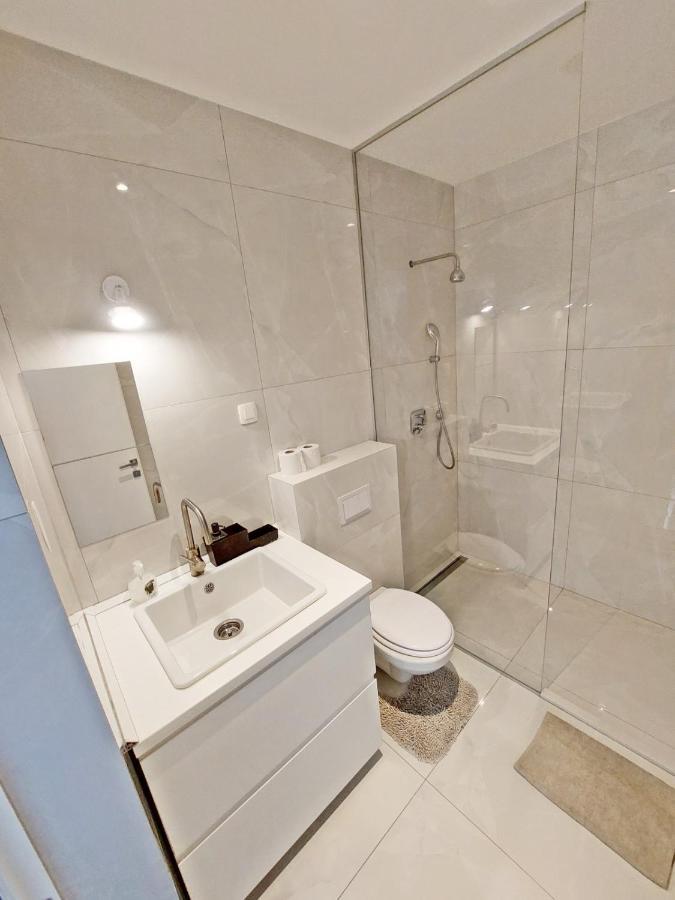 Rose Valley, Modern Studios & Apartments Ljubljana Extérieur photo